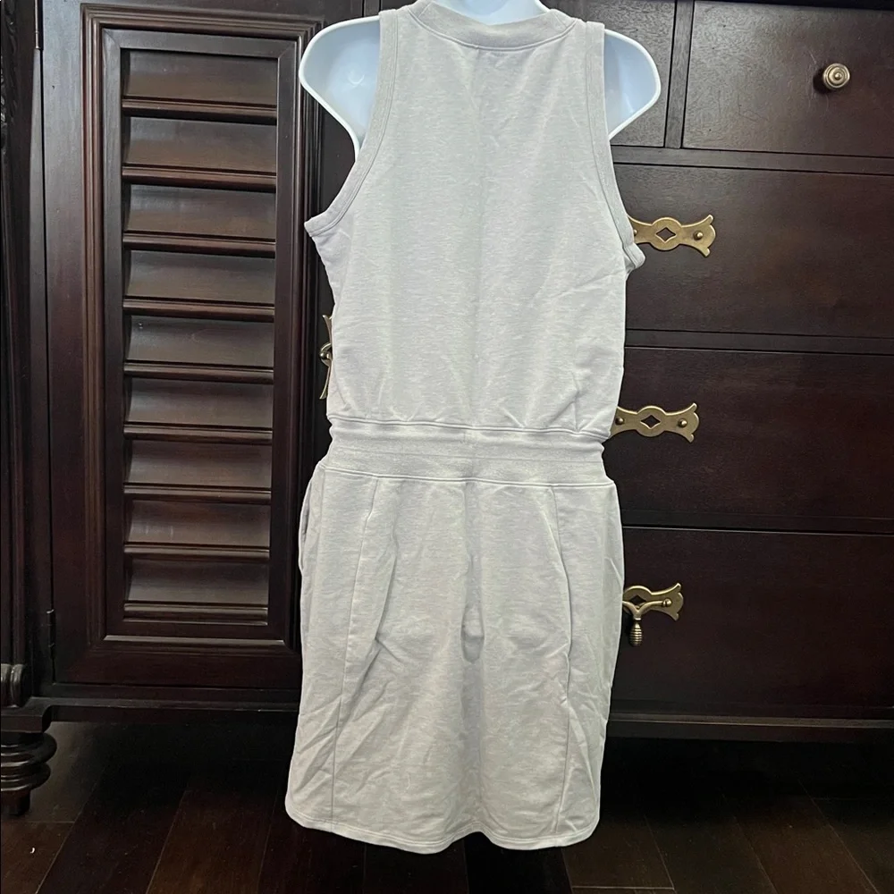 The North Face Light Gray Sleeveless Dress - Picture 5 of 8